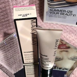 ⭐️FREE SHIPPING⭐️ when you bundle 3 MK products